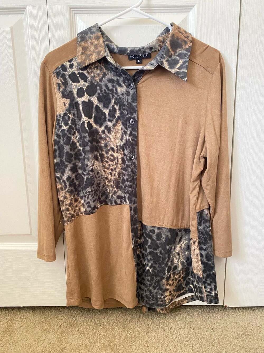 Boho Chic Women's Size L Leopard Print Patchwork Button Down Shirt - Picture 3 of 10